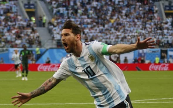 Argentina clasifica sufriendo y se cita con Francia