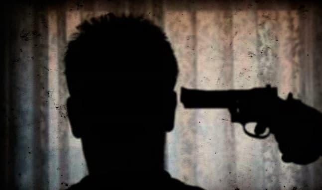 Joven muere luego de jugar ruleta rusa