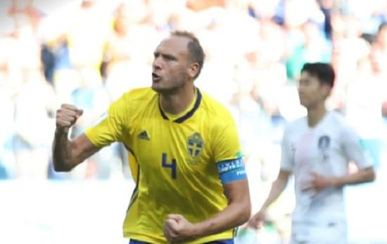 Suecia derrota a Corea con ayuda del VAR