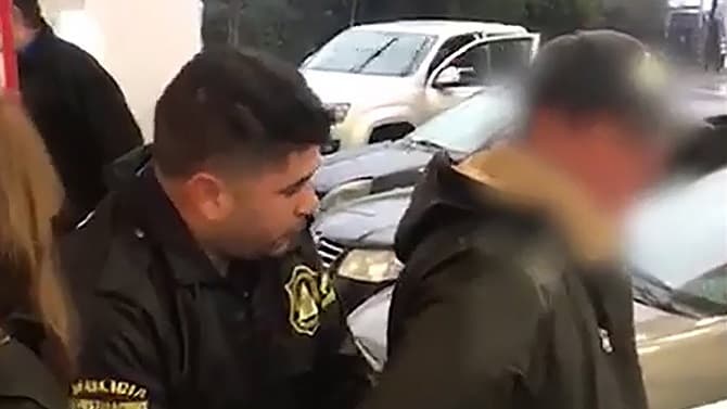 Capturan a hombre que fue filmado mientras abusaba de su hija