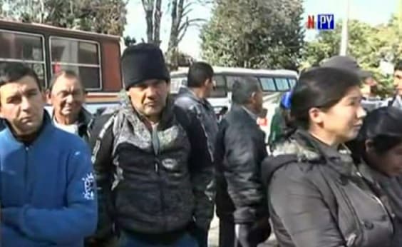 Campesinos se manifiestan y denuncian fraude ante el Crédito Agrícola