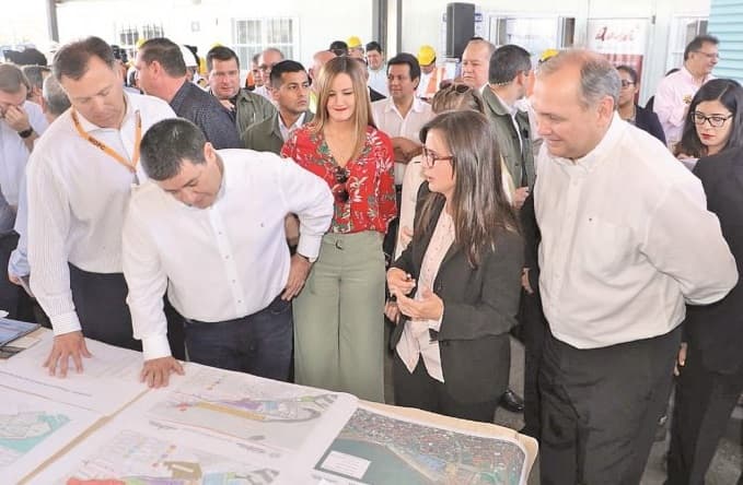 Cartes acelera inauguración de obras a días de dejar el Ejecutivo