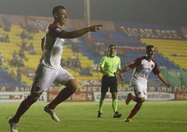 Cerro arranca ganando en el Clausura