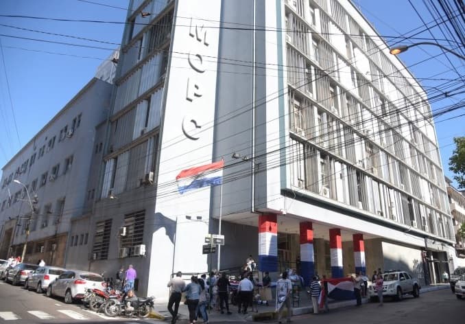 MOPC destinará USD 20 millones en seguros VIP de sus funcionarios