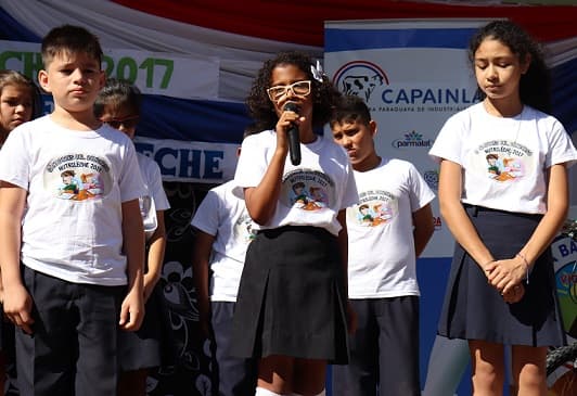 Concurso de Nutrileche recibió más de 300 proyectos estudiantiles