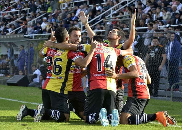 Santaní sometió a Olimpia en Para Uno