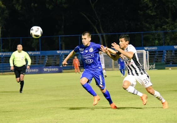 Santaní se lleva una igualdad de Villa Elisa