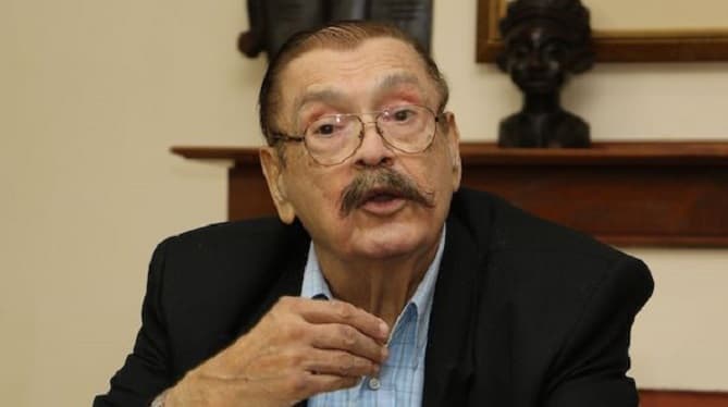 Muere encuestador  Enrique "Taka" Chase
