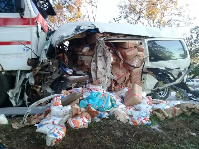 Adolescente muere en choque frontal