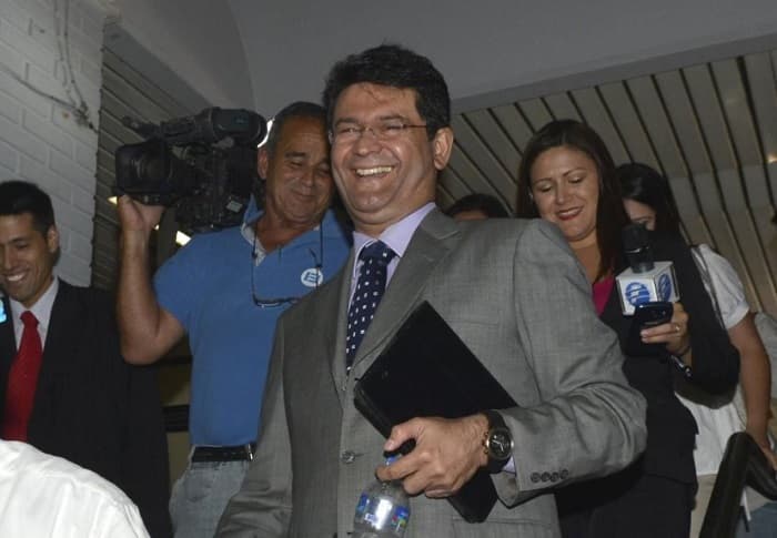 Piden expulsar a Ibáñez del Club Centenario