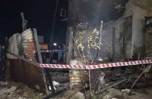 Padre e hijo perecen calcinados en su vivienda