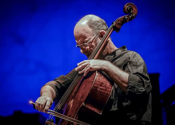 Jaques Morelenbaum ofrecerá show gratuito en el teatro Tom Jobim