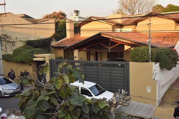 Allanan vivienda de Díaz Verón