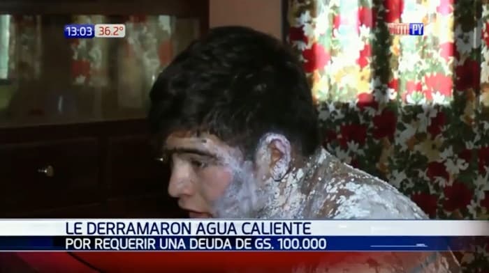 Exigió cobrar por un trabajo y terminó bañado con agua caliente