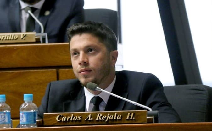 Plantean rechazar creación del Ministerio de la Familia