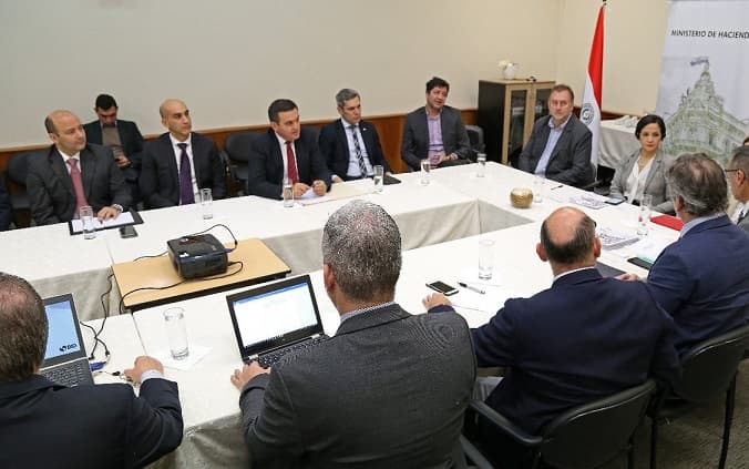 Nuevo Gobierno veta aumentos y nuevas contrataciones