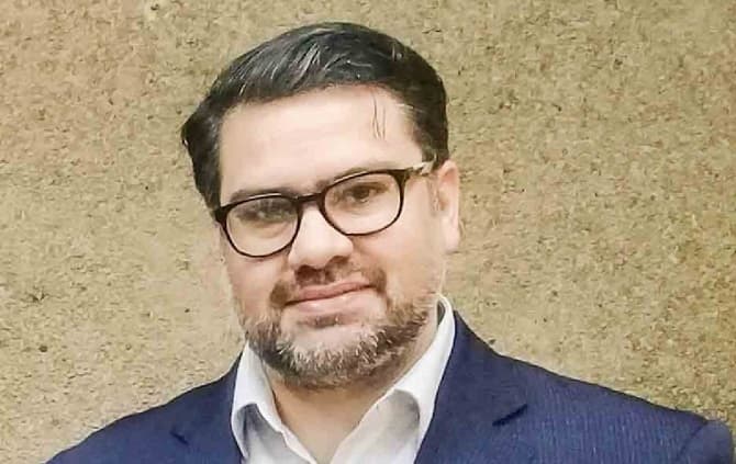 Cuenta falsa de ministro de Cultura "mata" a famosa escritora chilena