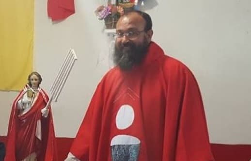 Familiares de niño abusado por cura enviarán carta al Papa