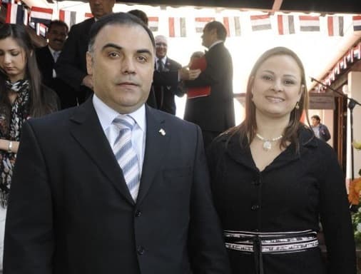 Se entrega esposa de Javier Díaz Verón