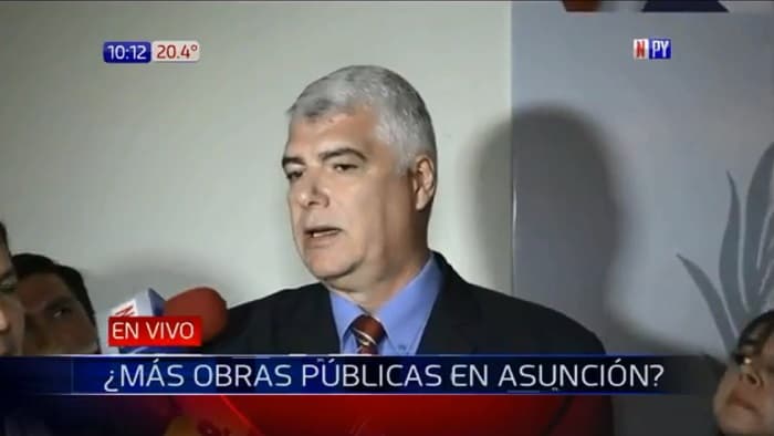 Wiens reconoce que obras del metrobús están "muy atrasadas"