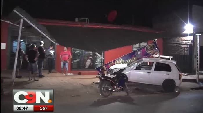 Tres en una moto, choque y muerte en Luque