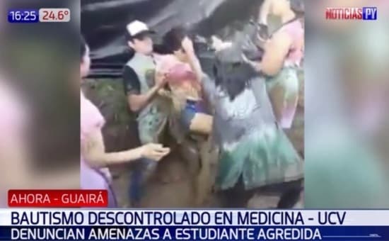 Video muestra corte de cabello contra voluntad de estudiante