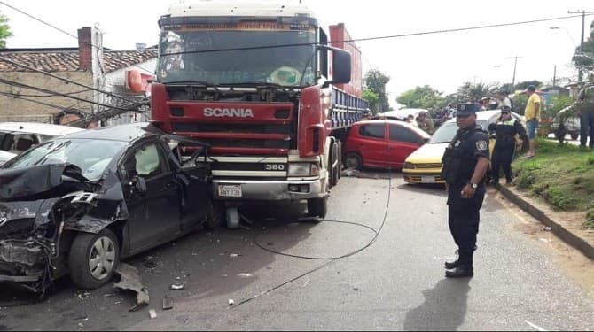 Video retrata momento del choque múltiple en Asunción