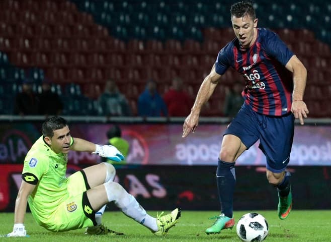 Cerro gana y se pone muy cerca de la punta
