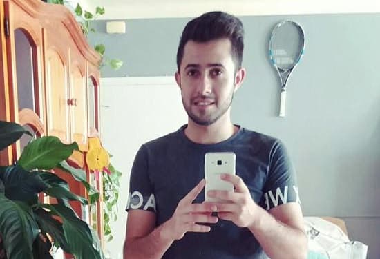 Paraguayo muere llevado por el mar mientras se hacía una selfie