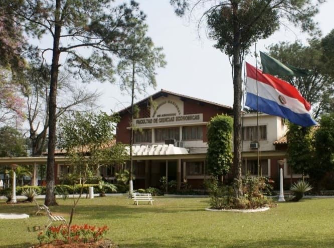 Fiesta en campus de la UNA termina en sexo y peleas entre estudiantes