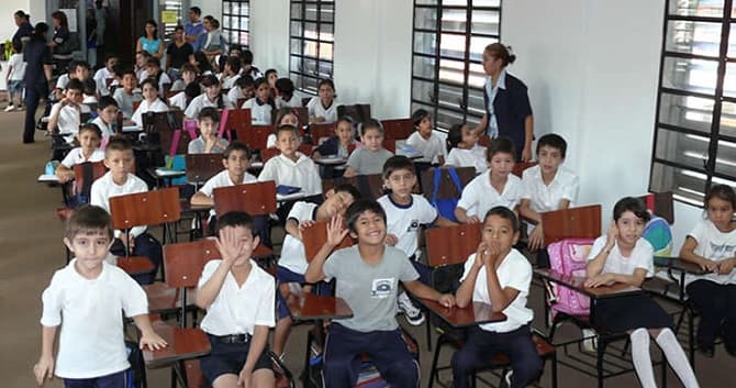 Convocan a 4.500 personas para aplicadores del MEC