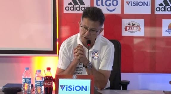 Osorio presenta primera lista de convocados