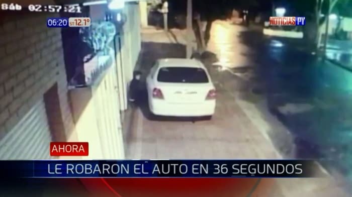 Roban un auto en menos de un minuto