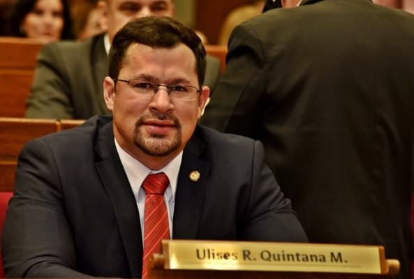 Diputado reconoce conversación con “Cucho” y dice ser víctima de “saña”