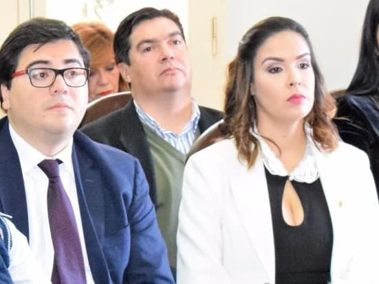 Concejal renuncia para mantener puesto en Yacyretá