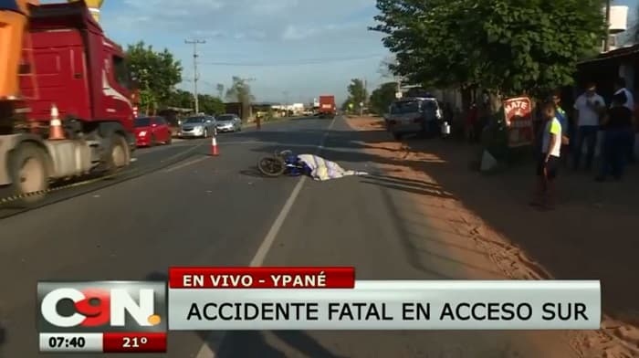 Motociclista muere en choque sobre Acceso Sur