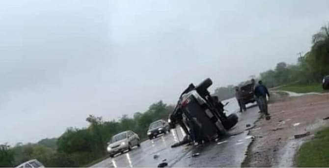 Tres personas mueren en fatal percance automovilístico