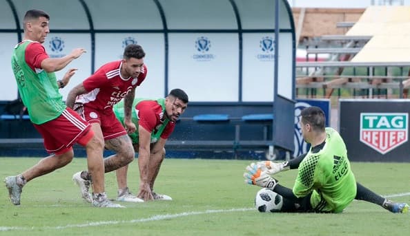 Este domingo la Albirroja entrenará a puertas abiertas en el Defensores