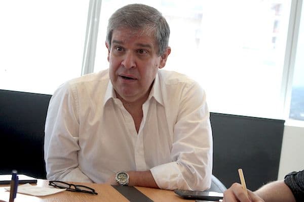 Ley de tarjetas benefició a los más ricos, afirma exministro