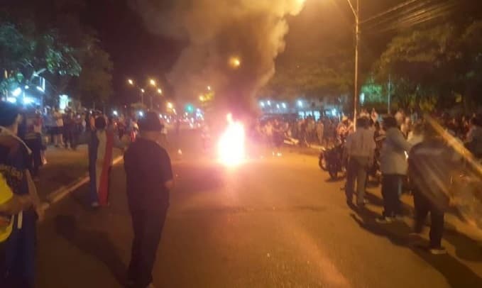 Balines de goma y carros hidrantes para reprimir en Concepción