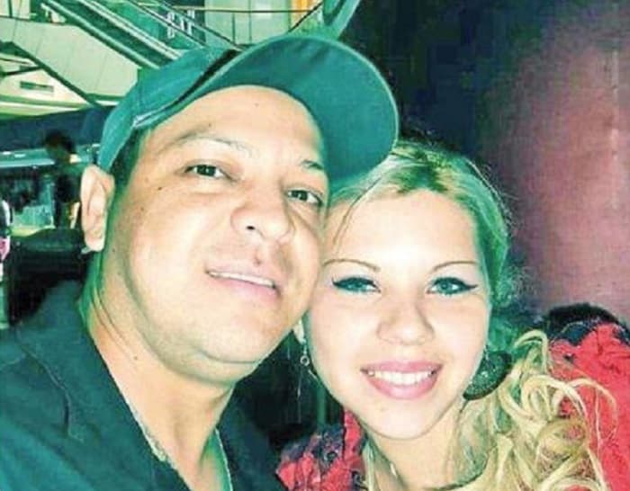 Buscan determinar si subcomisario baleó a su esposa