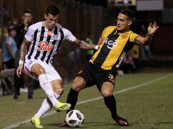 Libertad interrumpe escalada e iguala ante Guaraní