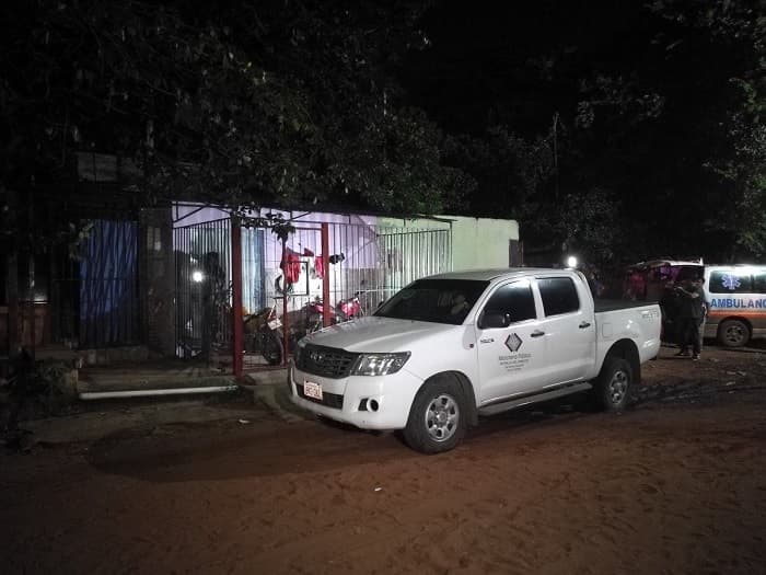 Hallan dos cadáveres en una vivienda