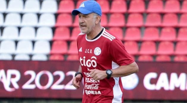 Osorio da a entender que se marchará si lo buscan