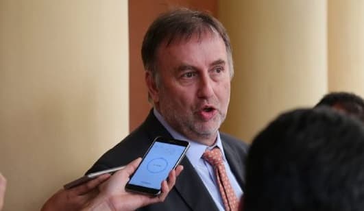 Hacienda dice que investigará robo de información del proyecto de cementera