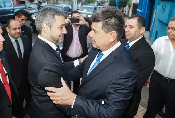 Marito busca generar consenso y visita sede del PLRA