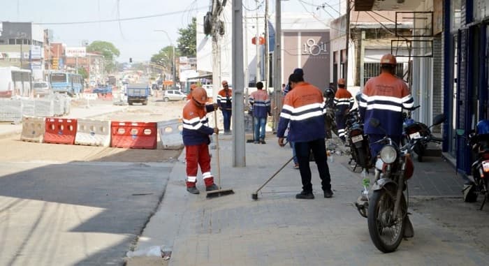 Mota Engil dice que trabaja, pero sin maquinarias