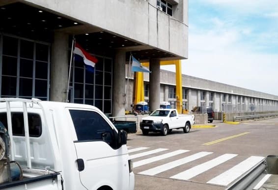 Duarte Frutos rescinde contratos a "planilleros"