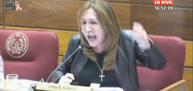 Senadora se despacha con chabacanería contra Payo Cubas