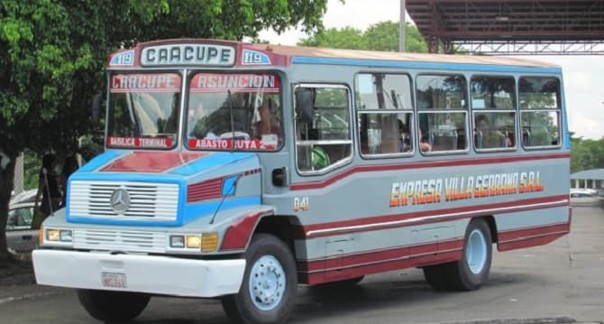 Niña muere arrollada por colectivo en Caacupé